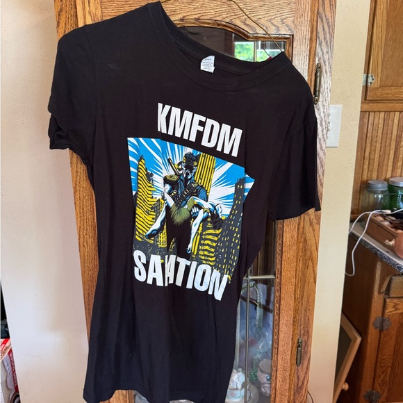 Black Graphic T-Shirt - Picture 2 of 3